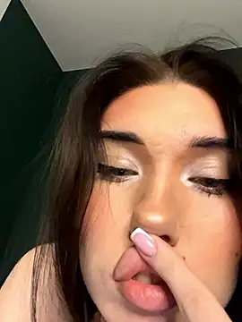 Kattyschwarz online show from 01-12-26, 01:07