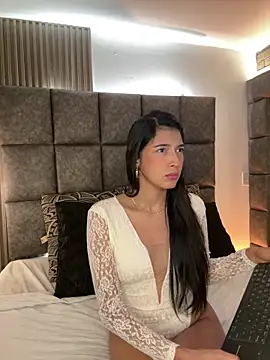 Snapshot of BrigitteVons chatting on 03-26-26, 12:09 BrigitteVons online show from 03-26-26, 12:09