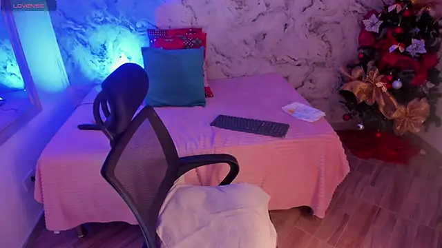 Jiah Park online show from 12-05-25, 03:16