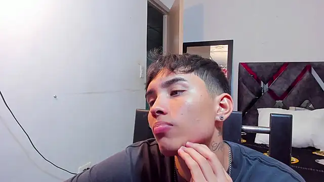 MollyandFher online show from 11-17-25, 01:09