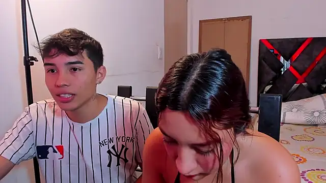 MollyandFher online show from 11-30-25, 03:13