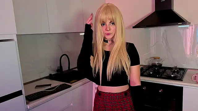 Snapshot of Charlotte_mitchelle chatting on 11-16-25, 08:30 Charlotte mitchelle online show from 11-16-25, 08:30