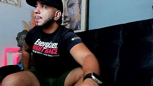 MarcusConnor online show from 11-12-25, 01:59