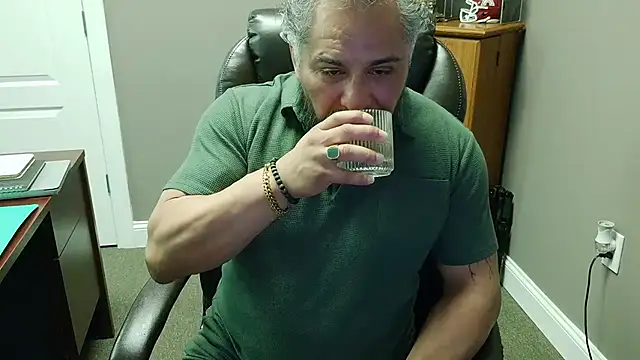 Chacho 1972 online show from 07-16-26, 02:14