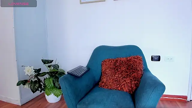 LahanaKimish online show from 10-31-25, 12:35