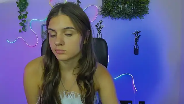 lisa dark  online show from 07-17-26, 09:28