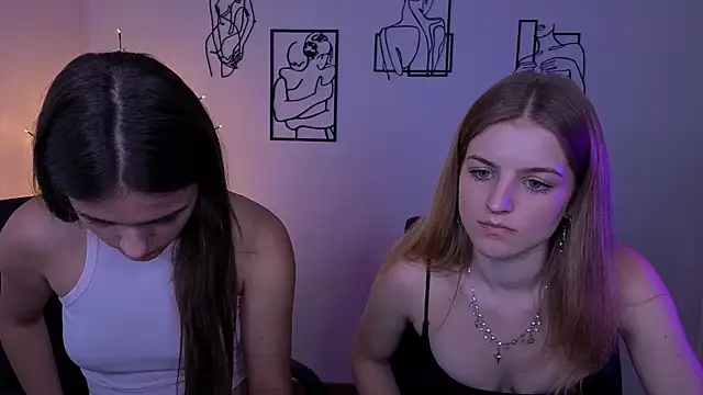 lisa dark  online show from 07-10-26, 09:53
