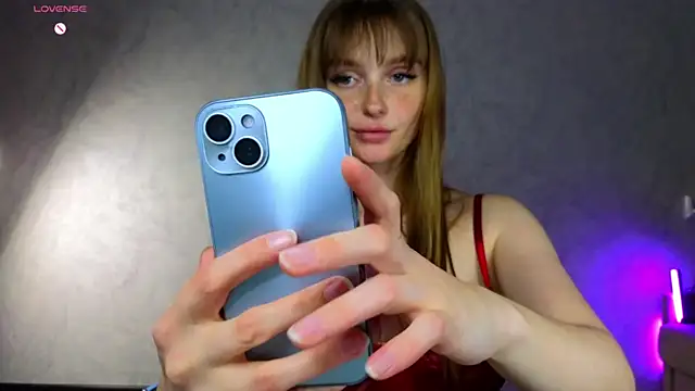 Snapshot of Lovelly_molly1 chatting on 05-11-26, 07:33 Lovelly molly1 online show from 05-11-26, 07:33