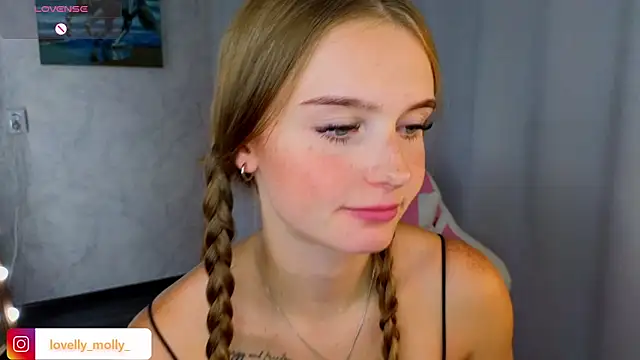 Lovelly molly1 online show from 11-06-25, 02:54