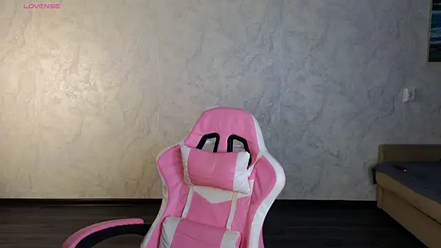 Lovelly molly1 online show from 07-23-26, 05:42