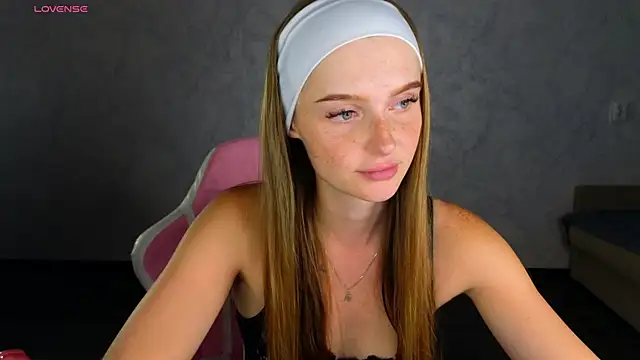 Lovelly molly1 online show from 07-16-26, 04:26
