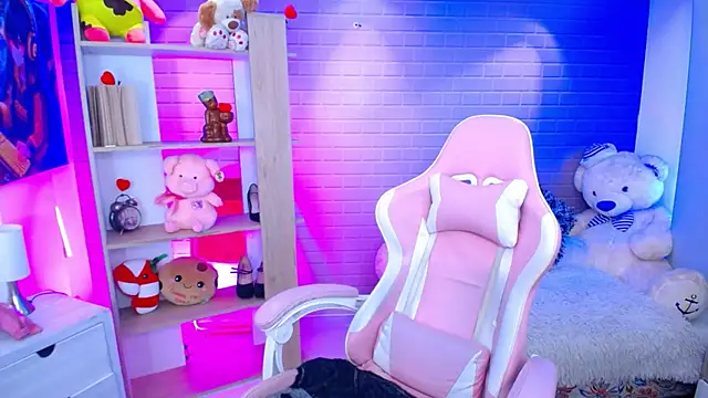 Snapshot of roseefancy19 chatting on 02-04-26, 10:49 roseefancy19 online show from 02-04-26, 10:49