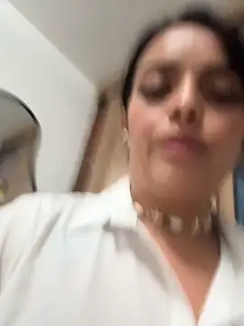 MailynAndNick online show from 12-18-25, 11:52