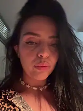 MailynAndNick online show from 12-14-25, 06:13