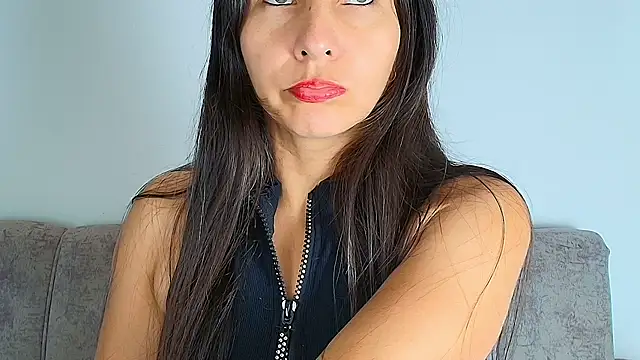 Snapshot of alana_pink95 chatting on 11-11-25, 12:33 alana pink95 online show from 11-11-25, 12:33