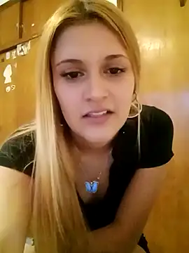 Snapshot of larubia_arg chatting on 11-01-25, 06:24 larubia arg online show from 11-01-25, 06:24