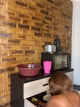 Snapshot of SP1CY_MOMMY chatting on 11-02-25, 05:34 SP1CY MOMMY online show from 11-02-25, 05:34