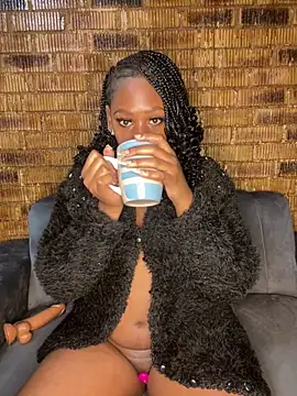 SP1CY MOMMY online show from 11-18-25, 12:15