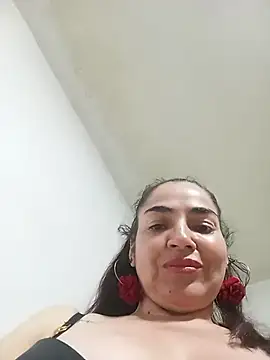 Snapshot of MaryRoze_ chatting on 04-21-26, 01:42 MaryRoze online show from 04-21-26, 01:42