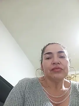 Snapshot of MaryRoze_ chatting on 05-24-26, 04:40 MaryRoze online show from 05-24-26, 04:40