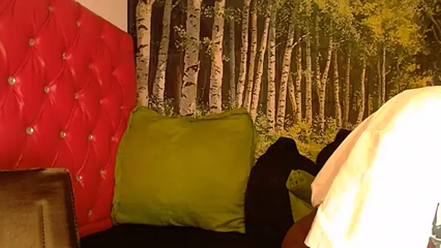 Snapshot of Lucile_Carrie chatting on 07-15-26, 04:52 Lucile Carrie online show from 07-15-26, 04:52