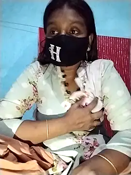 Snapshot of NAZMEN1122 chatting on 10-31-25, 01:19 NAZMEN1122 online show from 10-31-25, 01:19