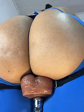 Natural BIGASS Nina online show from 04-19-26, 01:45