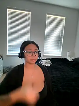 minha baby online show from 11-16-25, 04:56