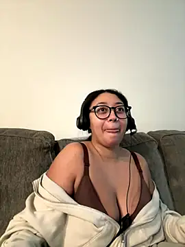 minha baby online show from 12-14-25, 08:58