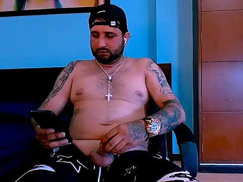 Snapshot of IzanFuego chatting on 11-03-25, 08:01 IzanFuego online show from 11-03-25, 08:01