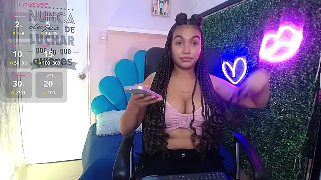 valeria martinez19 online show from 11-07-25, 03:22