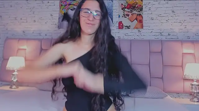 GirafMusic online show from 11-15-25, 01:15