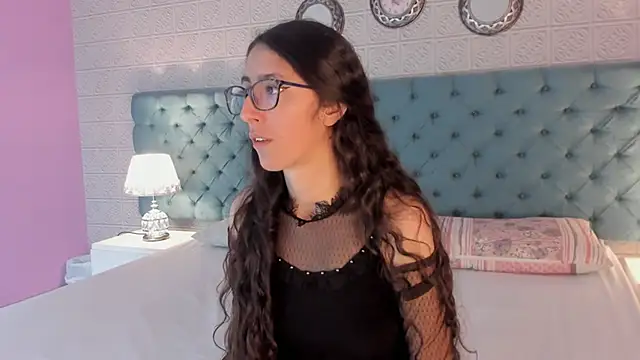 GirafMusic online show from 12-20-25, 01:25