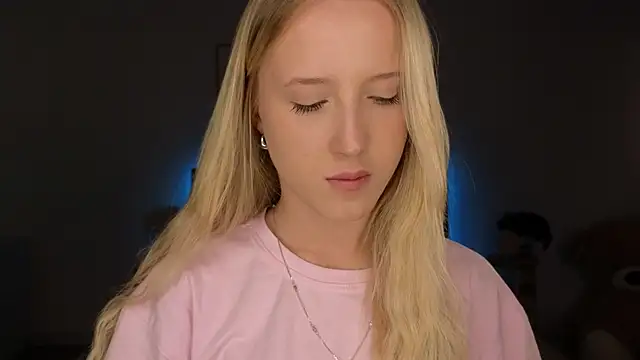 adele armass online show from 03-24-26, 09:59