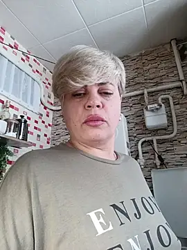 Snapshot of MilkySky chatting on 02-18-26, 07:49 MilkySky online show from 02-18-26, 07:49