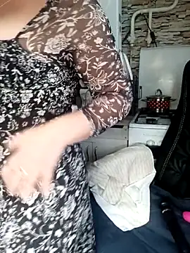 Snapshot of MilkySky chatting on 02-13-26, 09:09 MilkySky online show from 02-13-26, 09:09