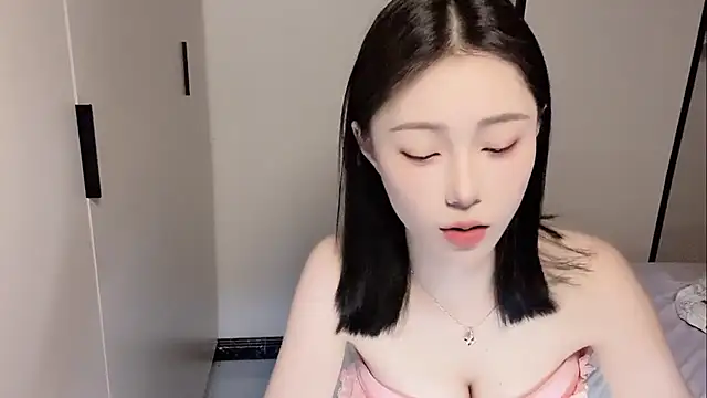 yuyu-33 online show from 05-17-26, 01:22