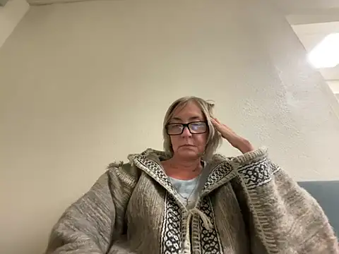 Snapshot of Fargo488 chatting on 11-01-25, 05:18 Fargo488 online show from 11-01-25, 05:18