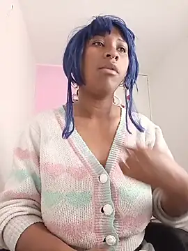 EvonyFoxxx online show from 04-19-26, 06:25