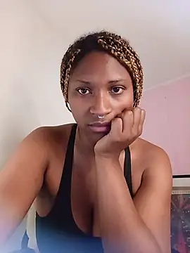 Snapshot of EvonyFoxxx chatting on 07-09-26, 02:45 EvonyFoxxx online show from 07-09-26, 02:45