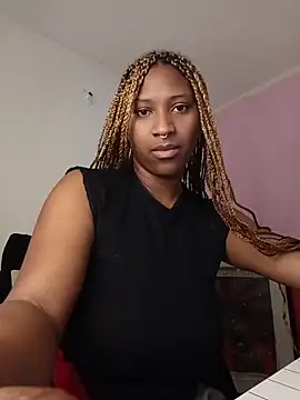 EvonyFoxxx online show from 06-07-26, 01:33