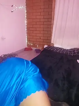 EvonyFoxxx online show from 12-01-25, 03:07