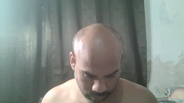 Snapshot of CoupleHotLatinBigAss chatting on 05-10-26, 02:15 CoupleHotLatinBigAss online show from 05-10-26, 02:15