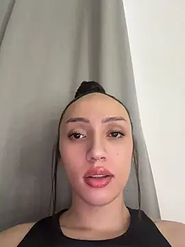 Snapshot of BabyLauritaa chatting on 07-07-26, 02:53 BabyLauritaa online show from 07-07-26, 02:53