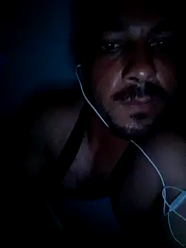 Snapshot of Ahm3-d chatting on 05-28-26, 11:54 Ahm3-d online show from 05-28-26, 11:54