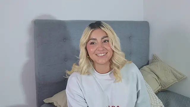 Elina Hills online show from 12-03-25, 02:16