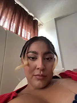 Elina Hills online show from 05-06-26, 06:23