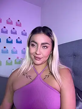 Elina Hills online show from 02-10-26, 06:07