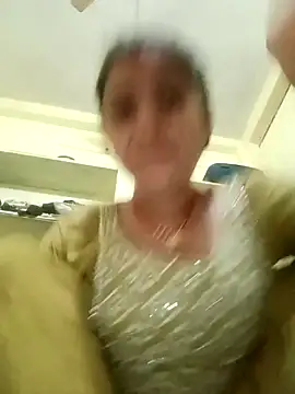 Snapshot of Sangita_g chatting on 06-09-26, 06:03 Sangita g online show from 06-09-26, 06:03