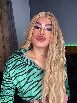 melani ferraraa  online show from 04-18-26, 05:10